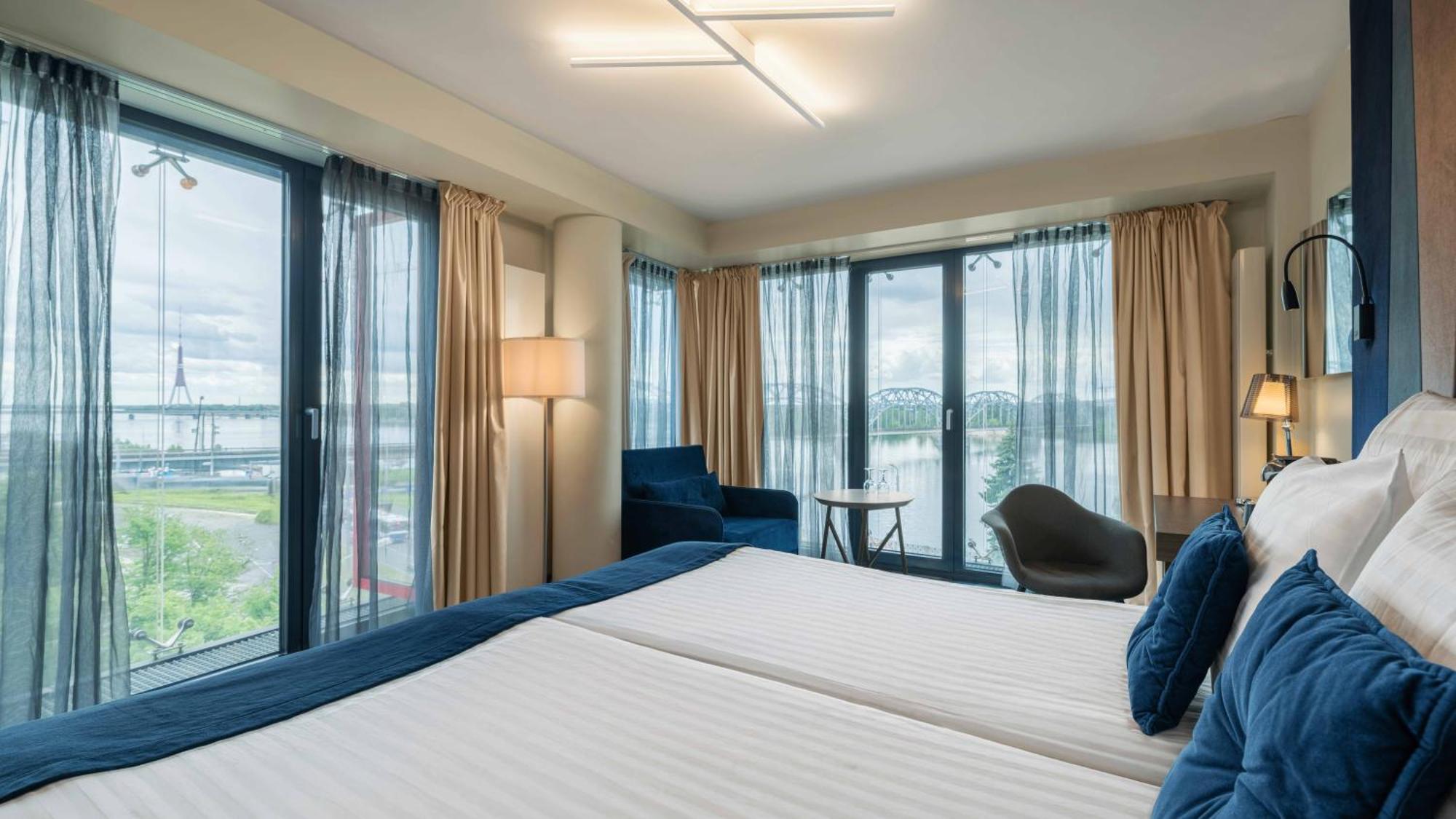 فندق ويلتون ريفر سايد سبا ريغا المظهر الخارجي الصورة Room with view of the Volga